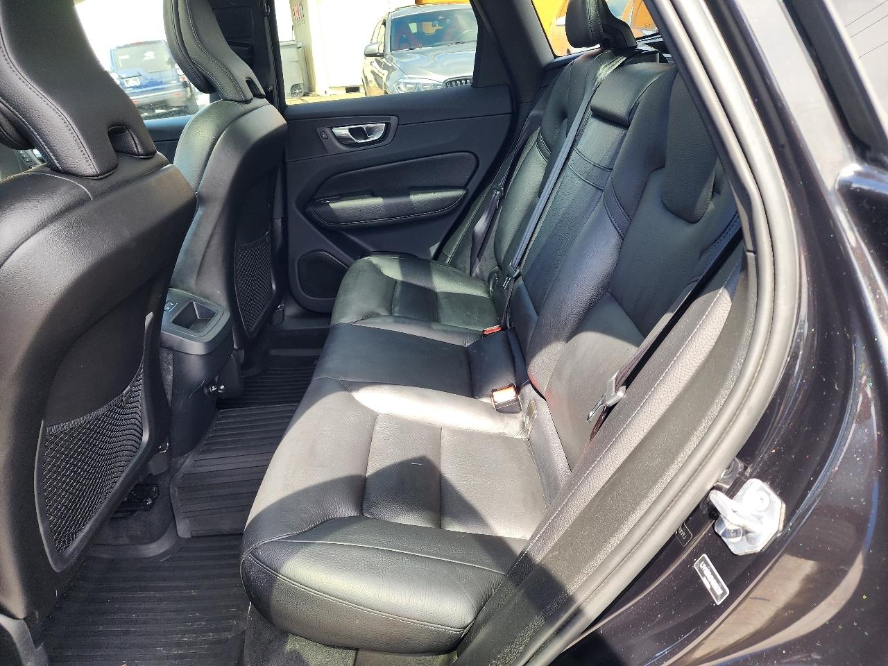 Volvo XC60 T5 Momentum AWD 2019