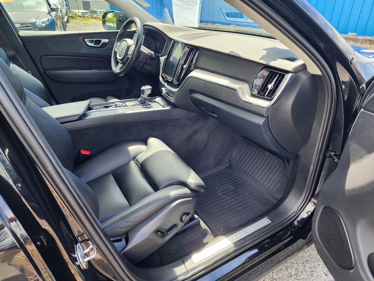 Volvo XC60 T5 Momentum AWD 2019