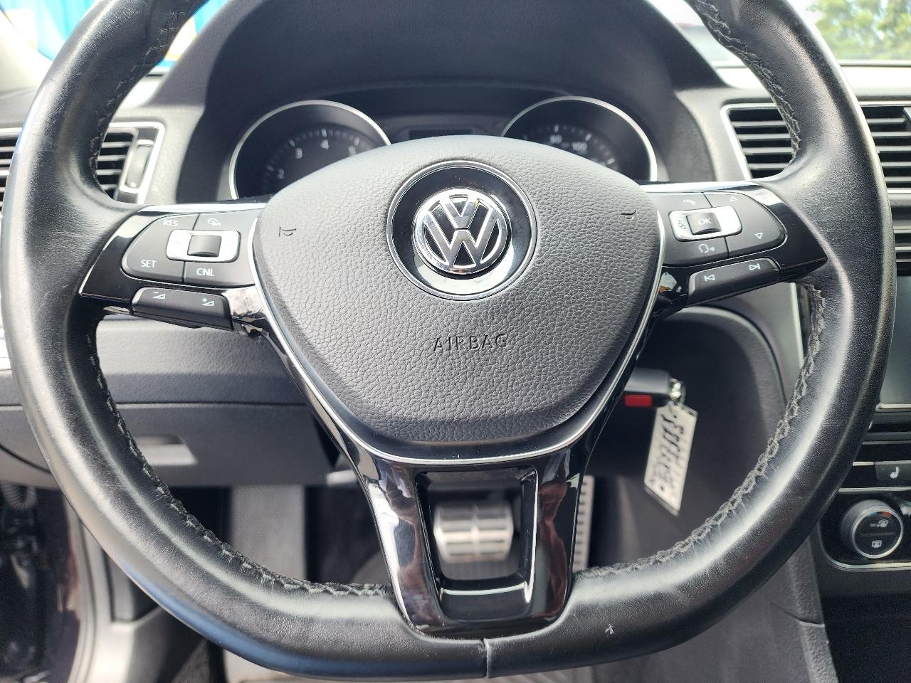 Volkswagen Passat  2017