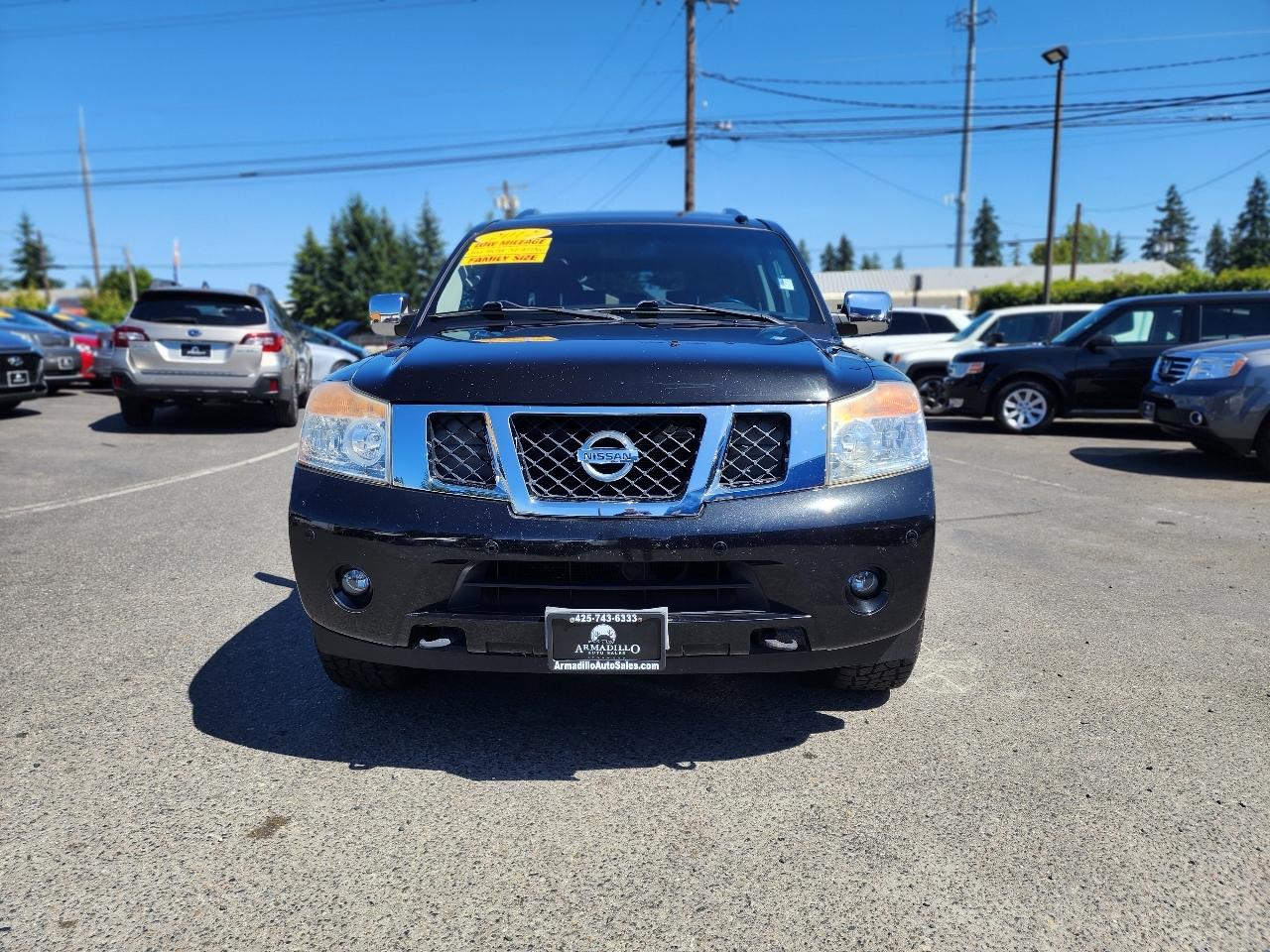 Nissan Armada Platinum 4WD 2012