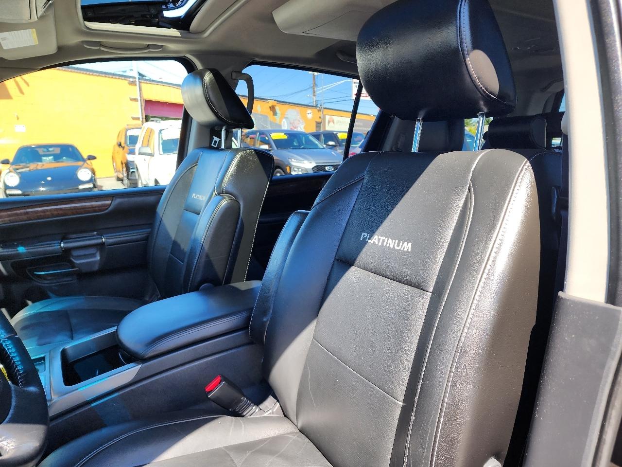 Nissan Armada Platinum 4WD 2012
