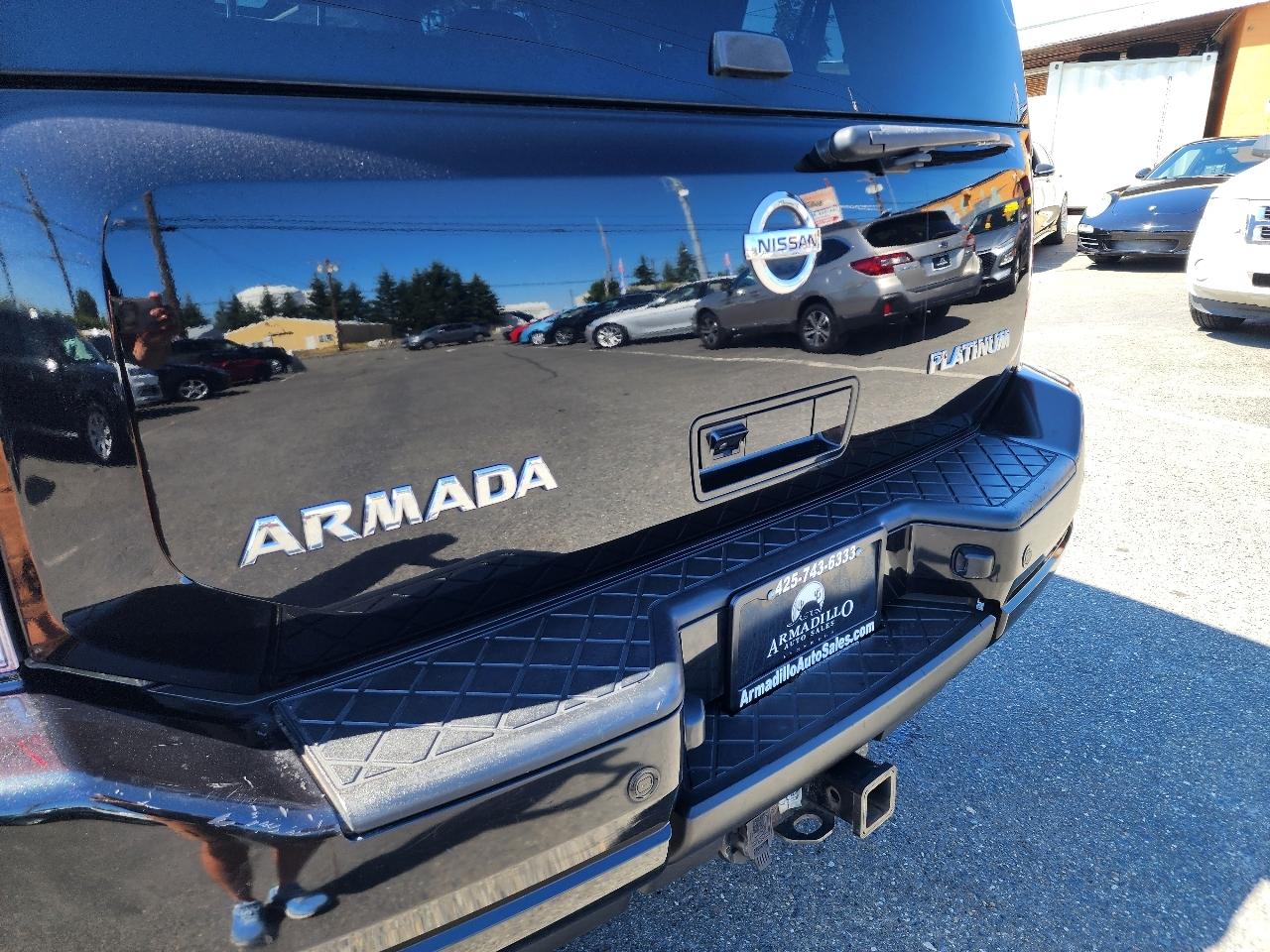 Nissan Armada Platinum 4WD 2012