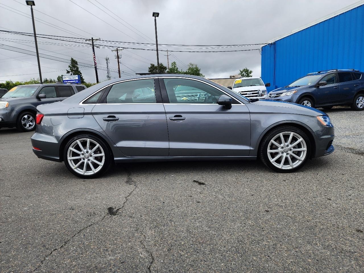 Audi A3 Sedan 2.0 TFSI Premium quattro AWD 2015