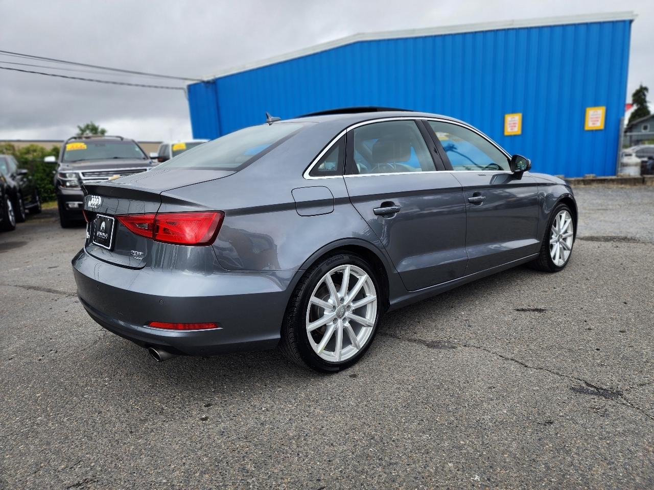 Audi A3 Sedan 2.0 TFSI Premium quattro AWD 2015