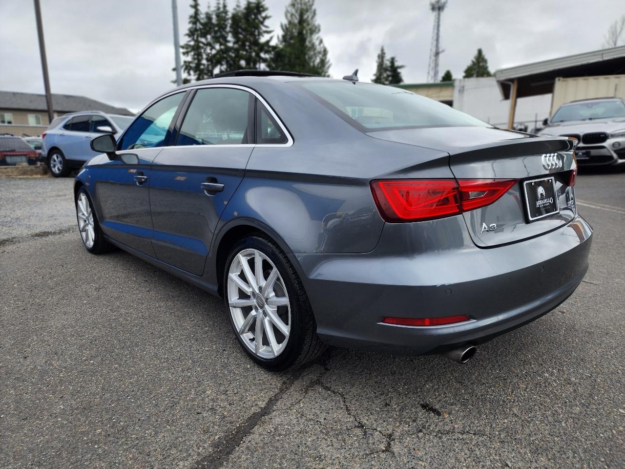 Audi A3 Sedan 2.0 TFSI Premium quattro AWD 2015