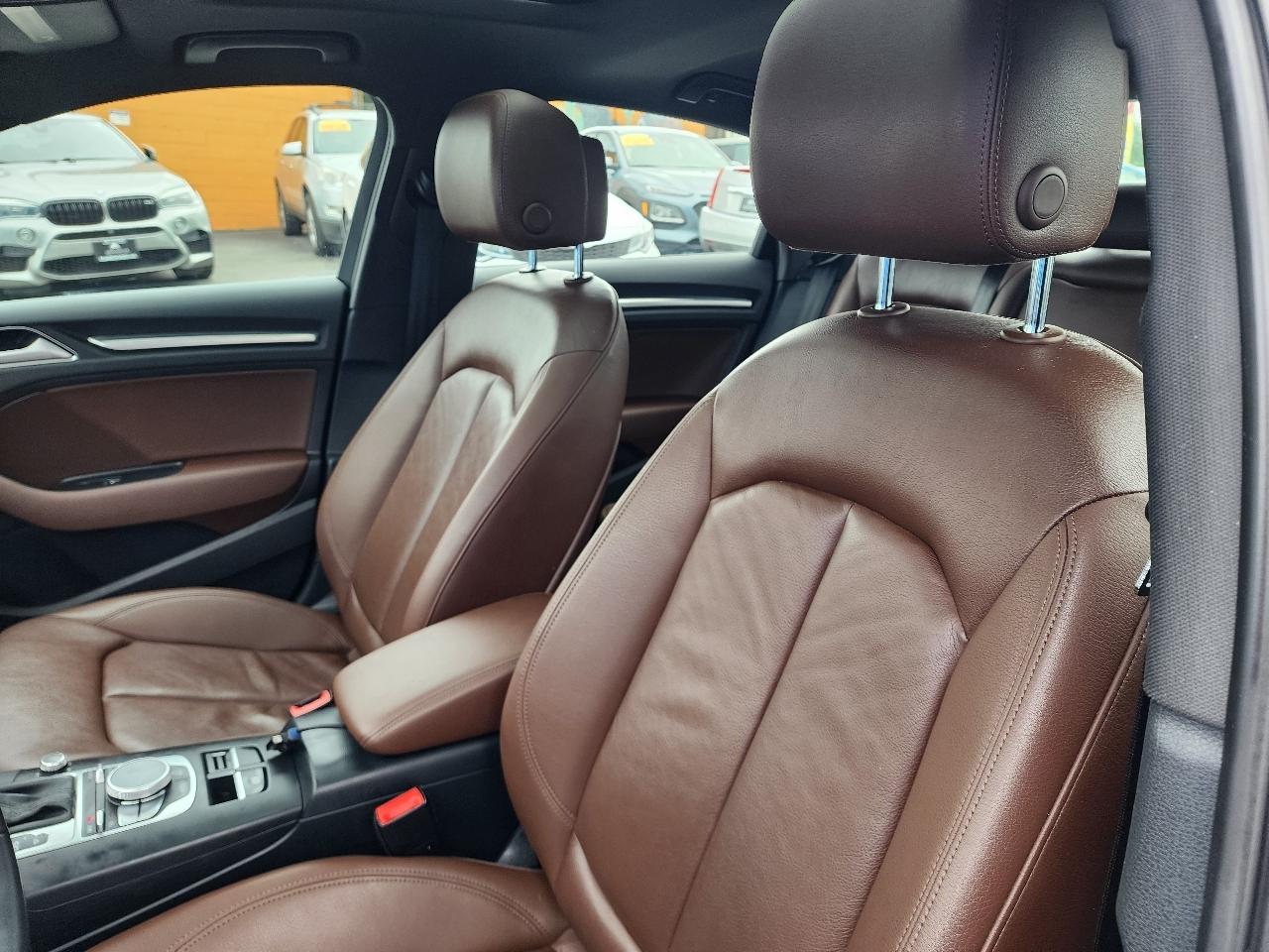 Audi A3 Sedan 2.0 TFSI Premium quattro AWD 2015