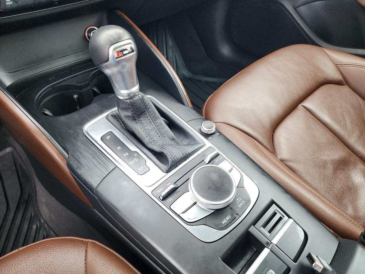 Audi A3 Sedan 2.0 TFSI Premium quattro AWD 2015