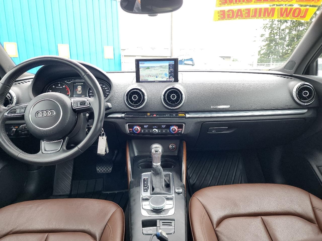Audi A3 Sedan 2.0 TFSI Premium quattro AWD 2015