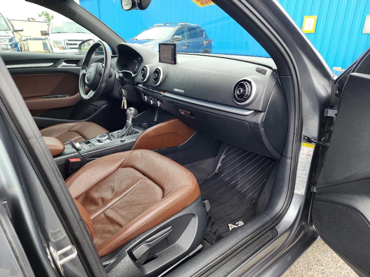 Audi A3 Sedan 2.0 TFSI Premium quattro AWD 2015