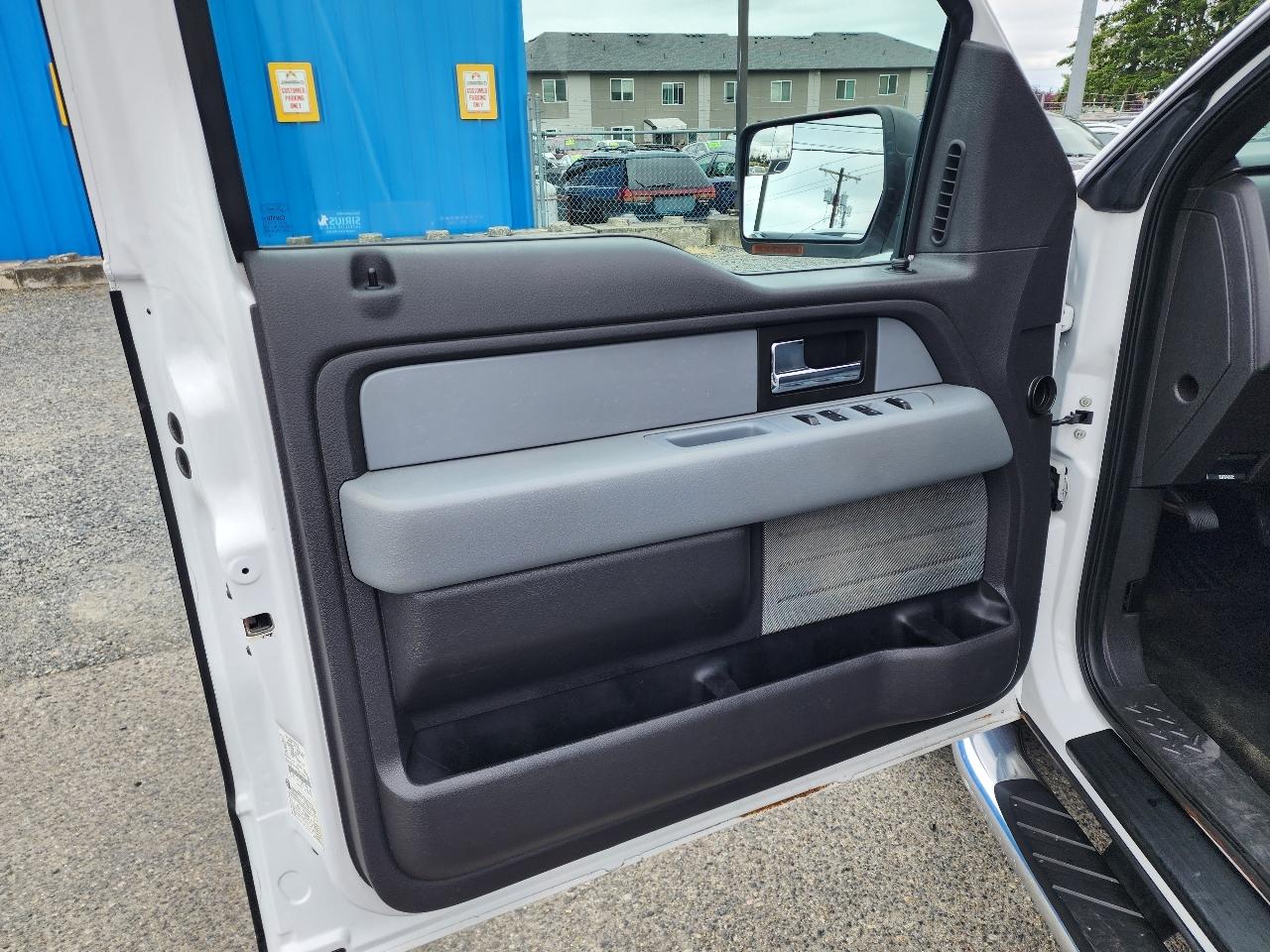 Ford F-150 XLT SuperCrew 4WD 2013