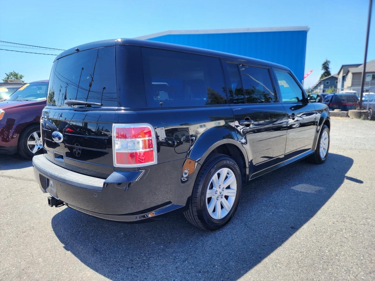 Ford Flex SE 2011