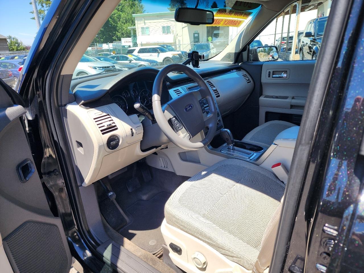 Ford Flex SE 2011