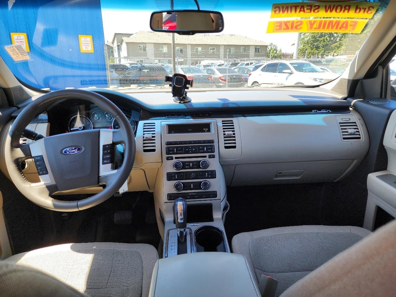 Ford Flex SE 2011