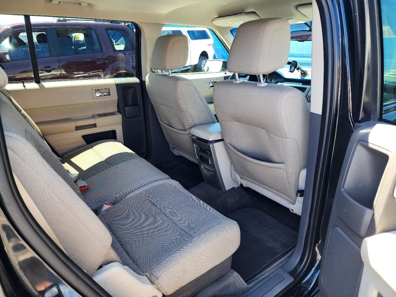 Ford Flex SE 2011