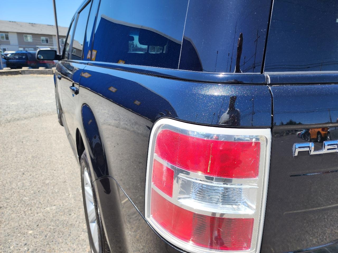 Ford Flex SE 2011