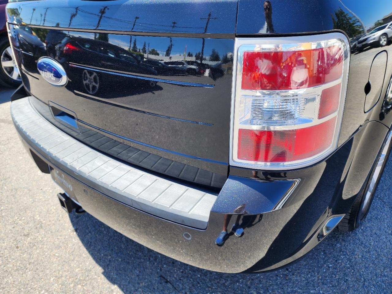 Ford Flex SE 2011