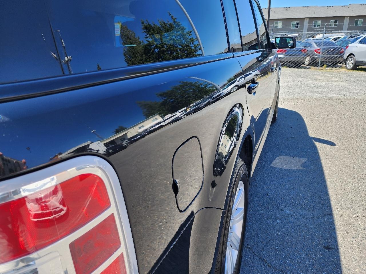 Ford Flex SE 2011
