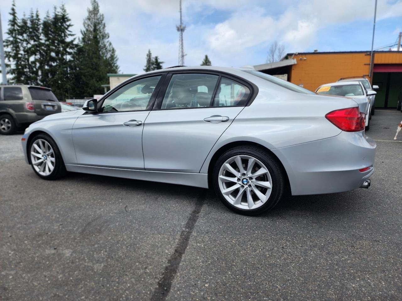 BMW 3 Series 328i 2012