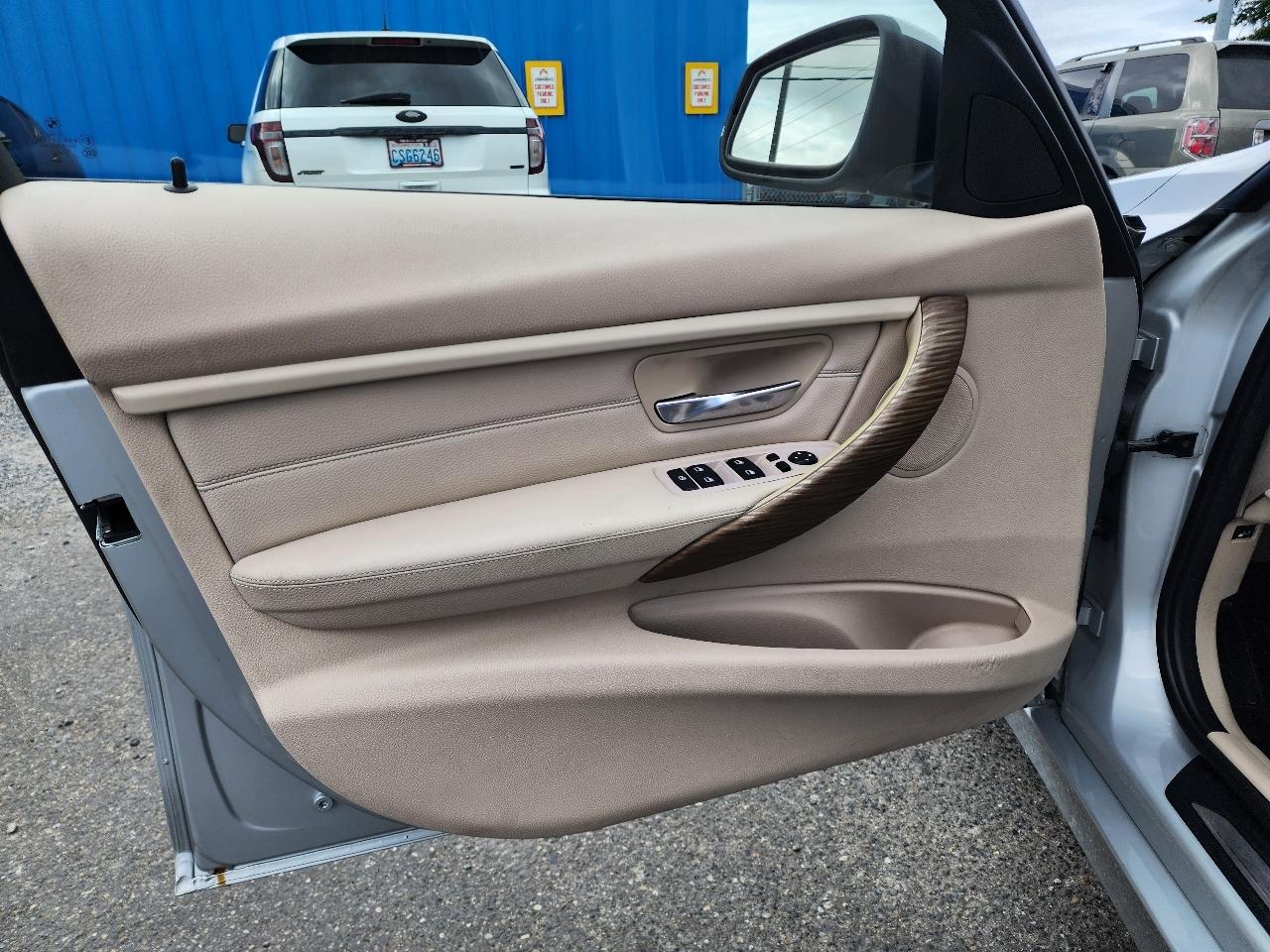 BMW 3 Series 328i 2012