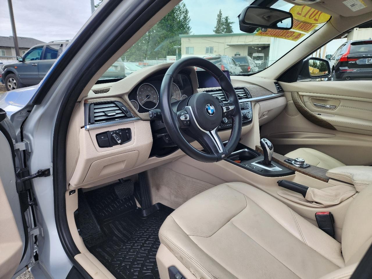 BMW 3 Series 328i 2012