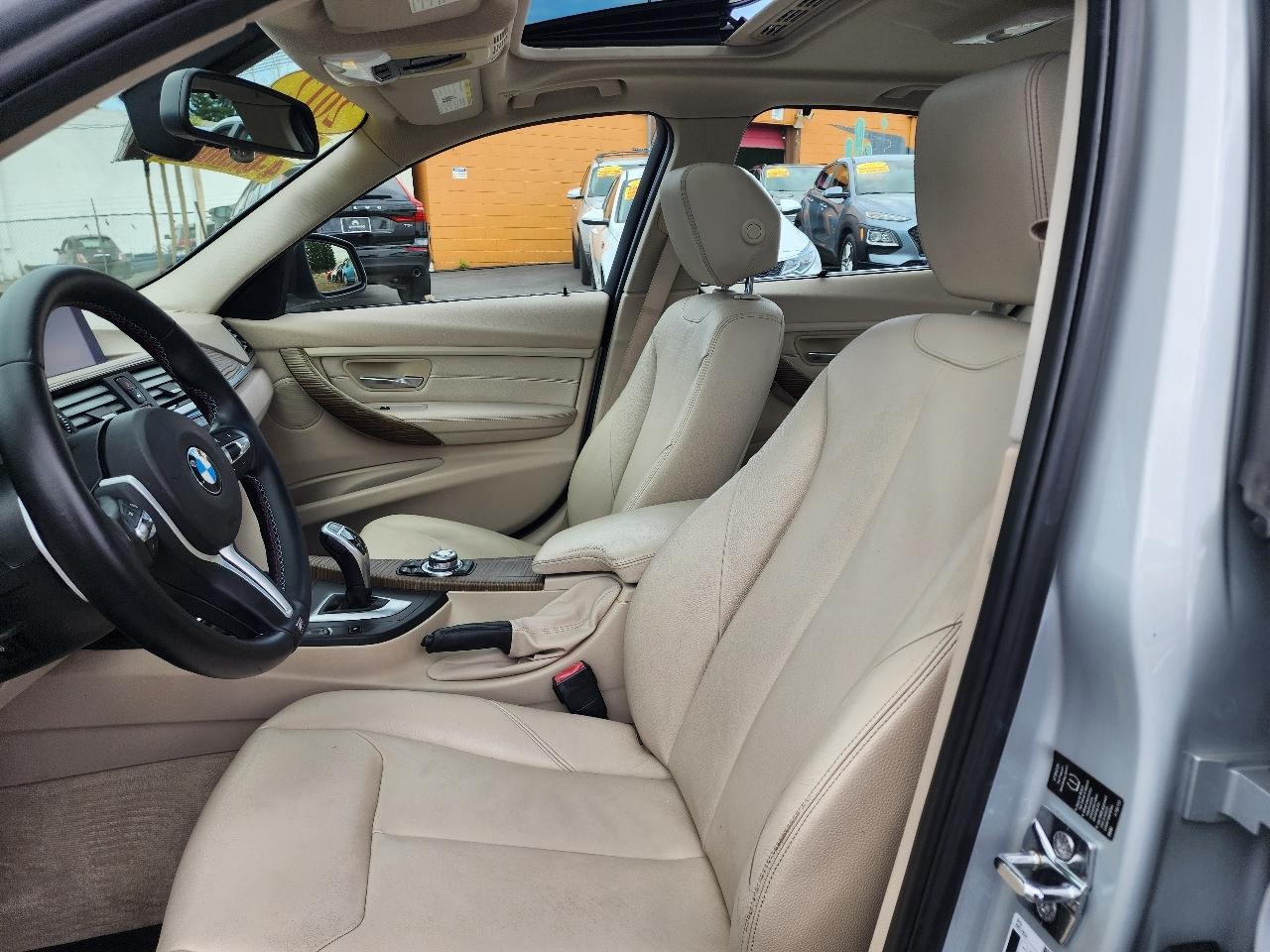BMW 3 Series 328i 2012