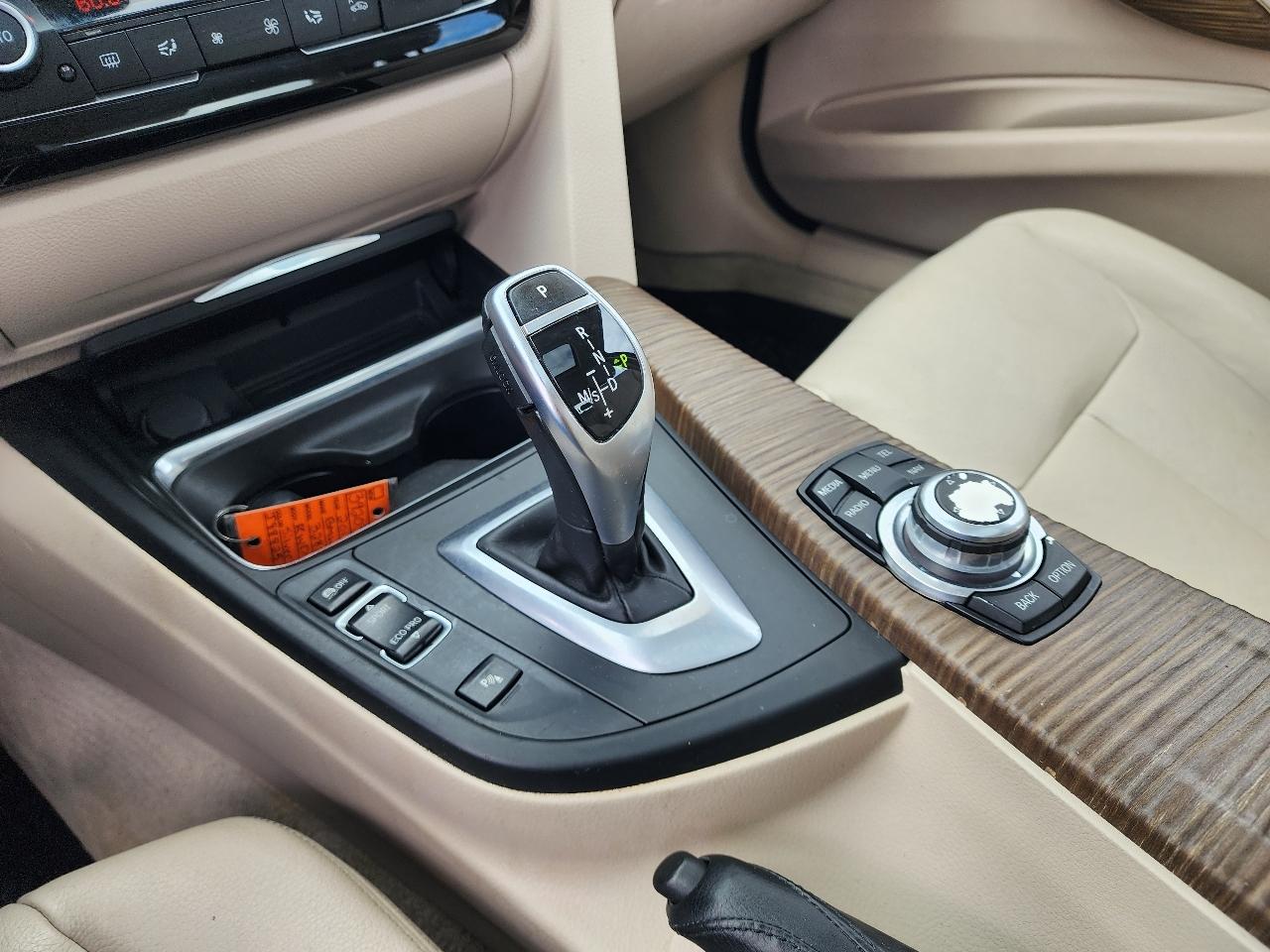 BMW 3 Series 328i 2012