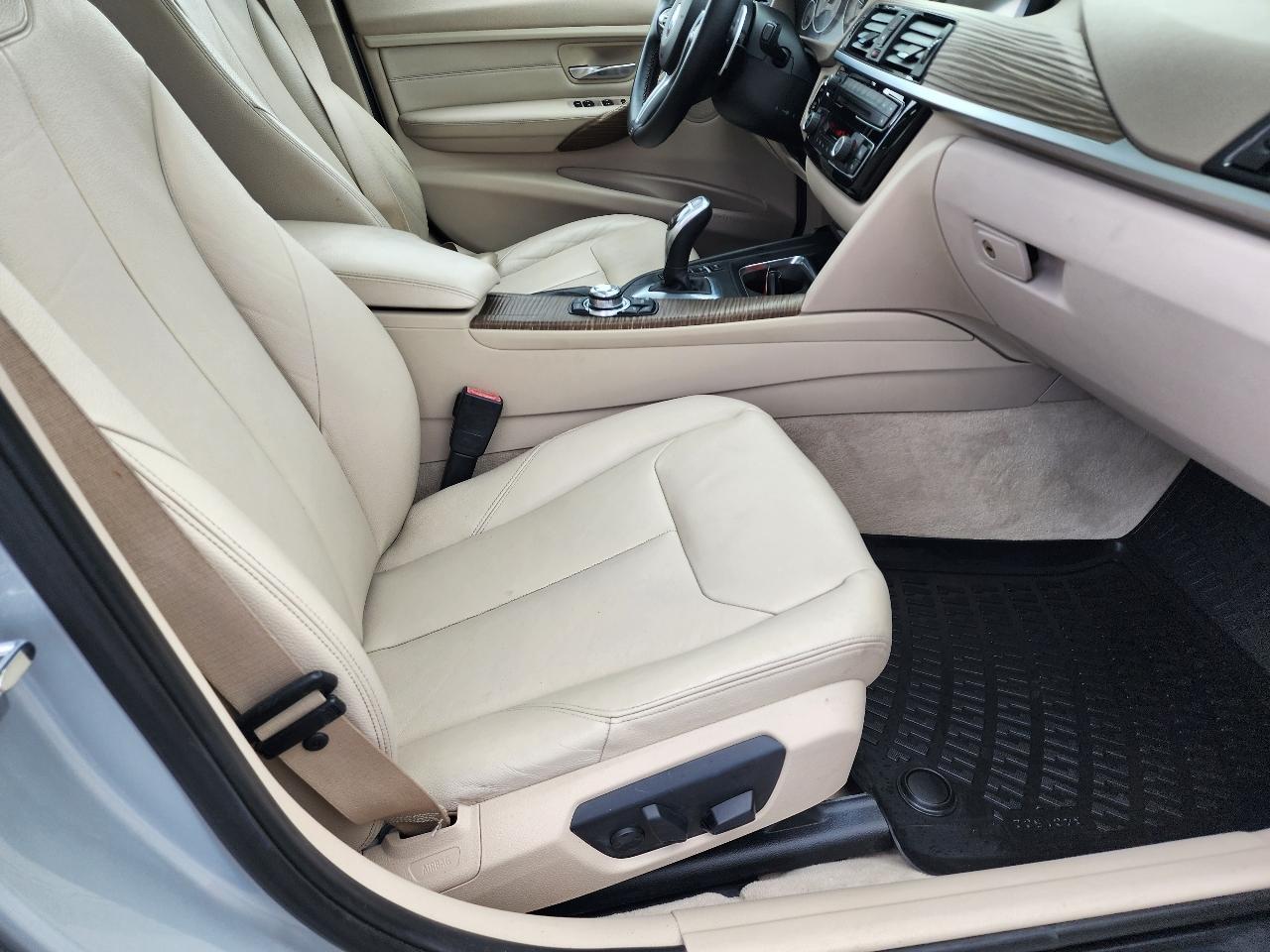 BMW 3 Series 328i 2012