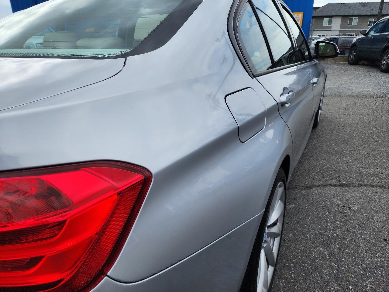 BMW 3 Series 328i 2012