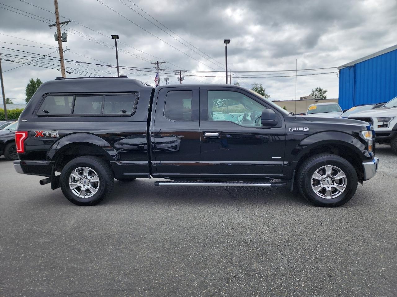 Ford F-150 4WD SuperCab 145" Lariat 2016