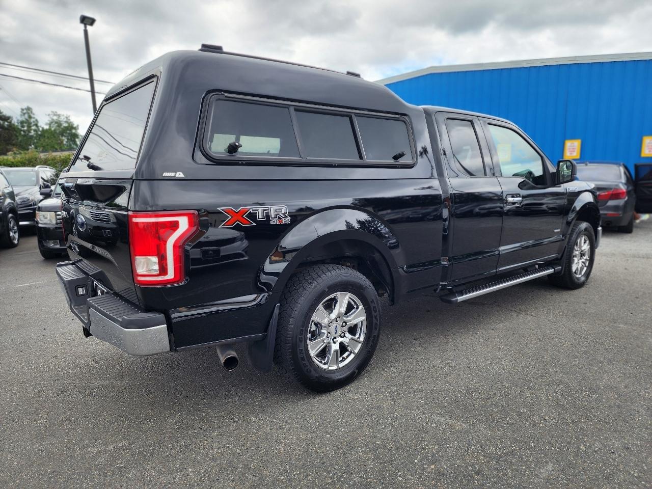 Ford F-150 4WD SuperCab 145" Lariat 2016