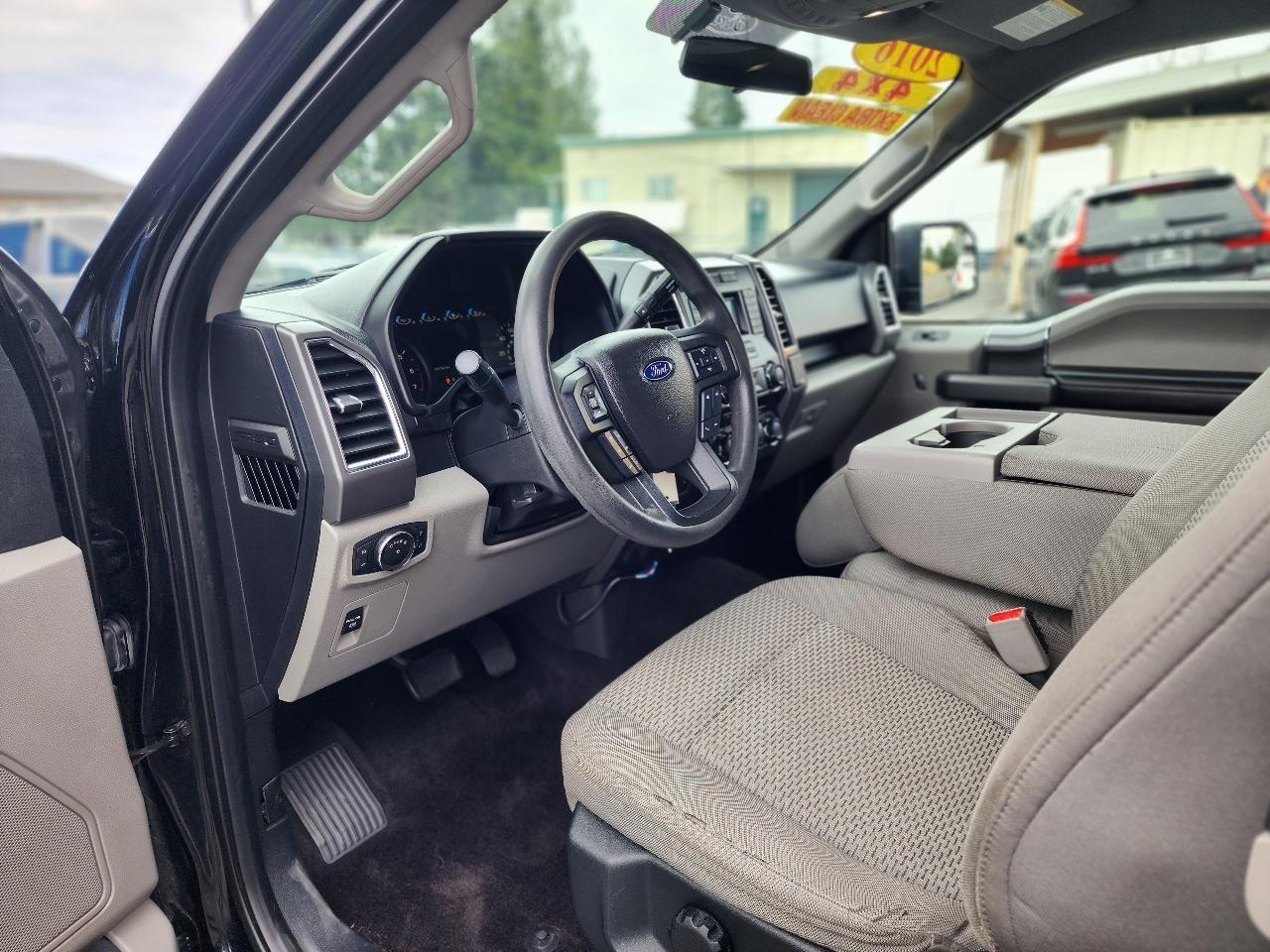 Ford F-150 4WD SuperCab 145" Lariat 2016