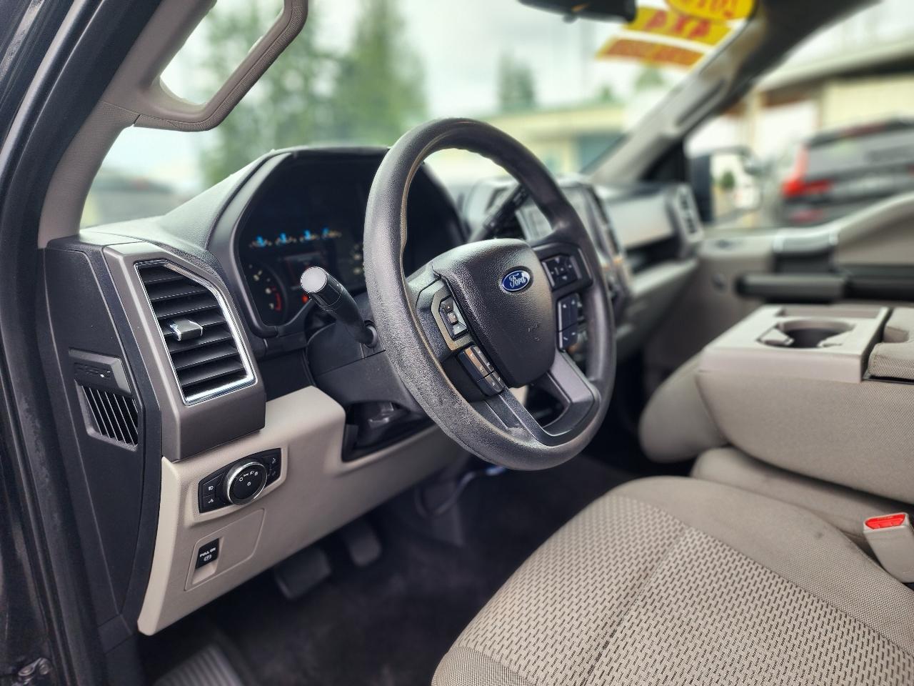 Ford F-150 4WD SuperCab 145" Lariat 2016