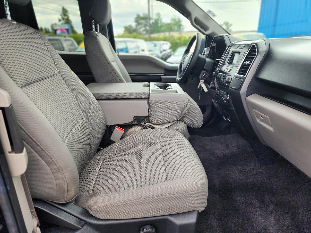 Ford F-150 4WD SuperCab 145" Lariat 2016