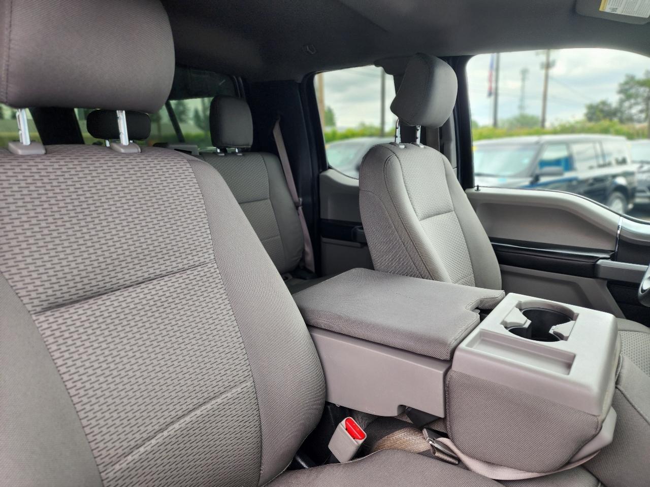 Ford F-150 4WD SuperCab 145" Lariat 2016