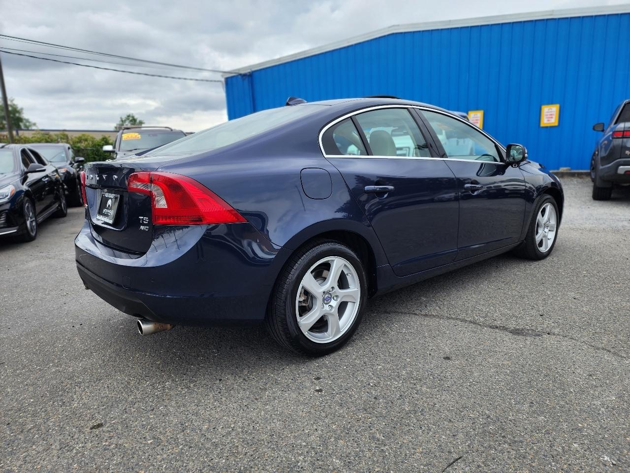 Volvo S60 4dr Sdn T5 AWD 2013