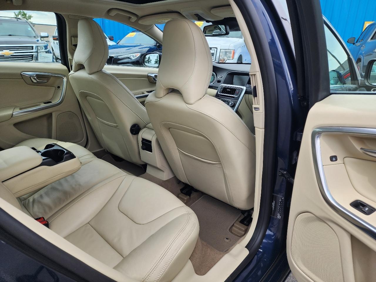 Volvo S60 4dr Sdn T5 AWD 2013