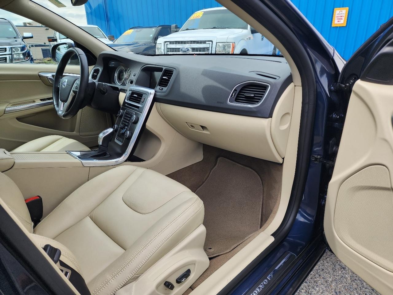 Volvo S60 4dr Sdn T5 AWD 2013