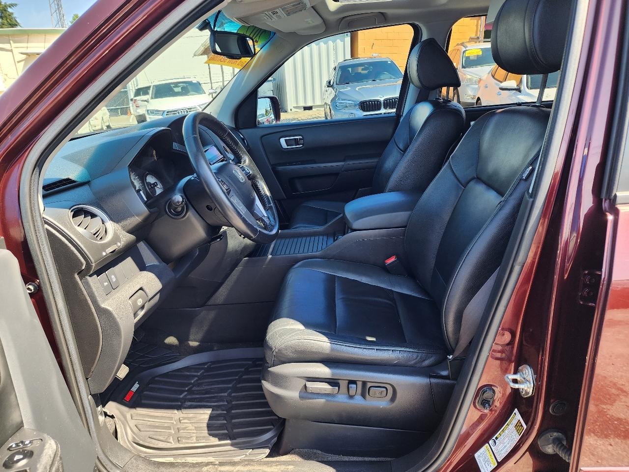 Honda Pilot Touring AWD 2012