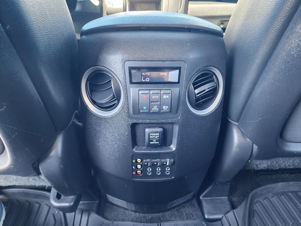 Honda Pilot Touring AWD 2012