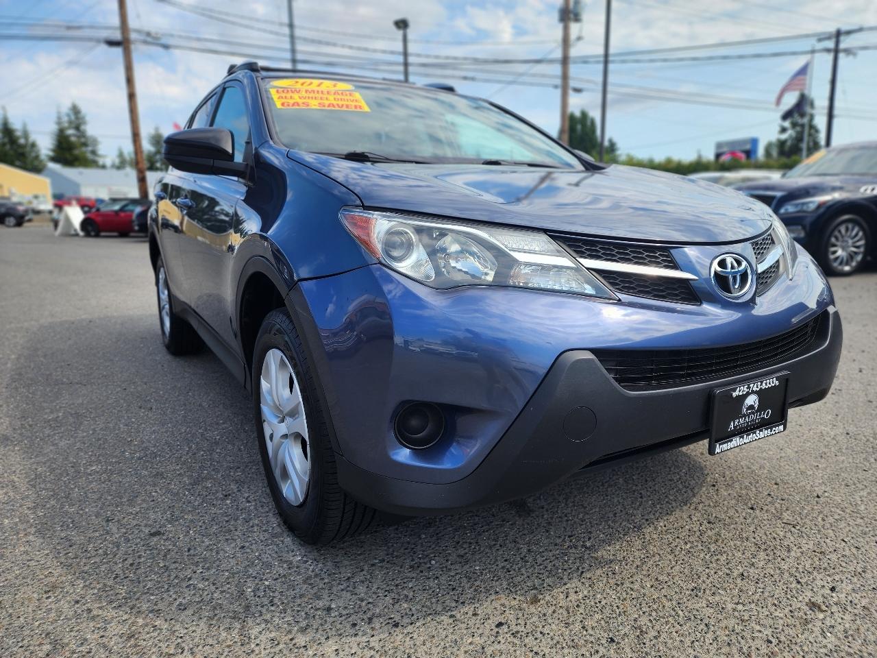 Toyota RAV4 LE 2013