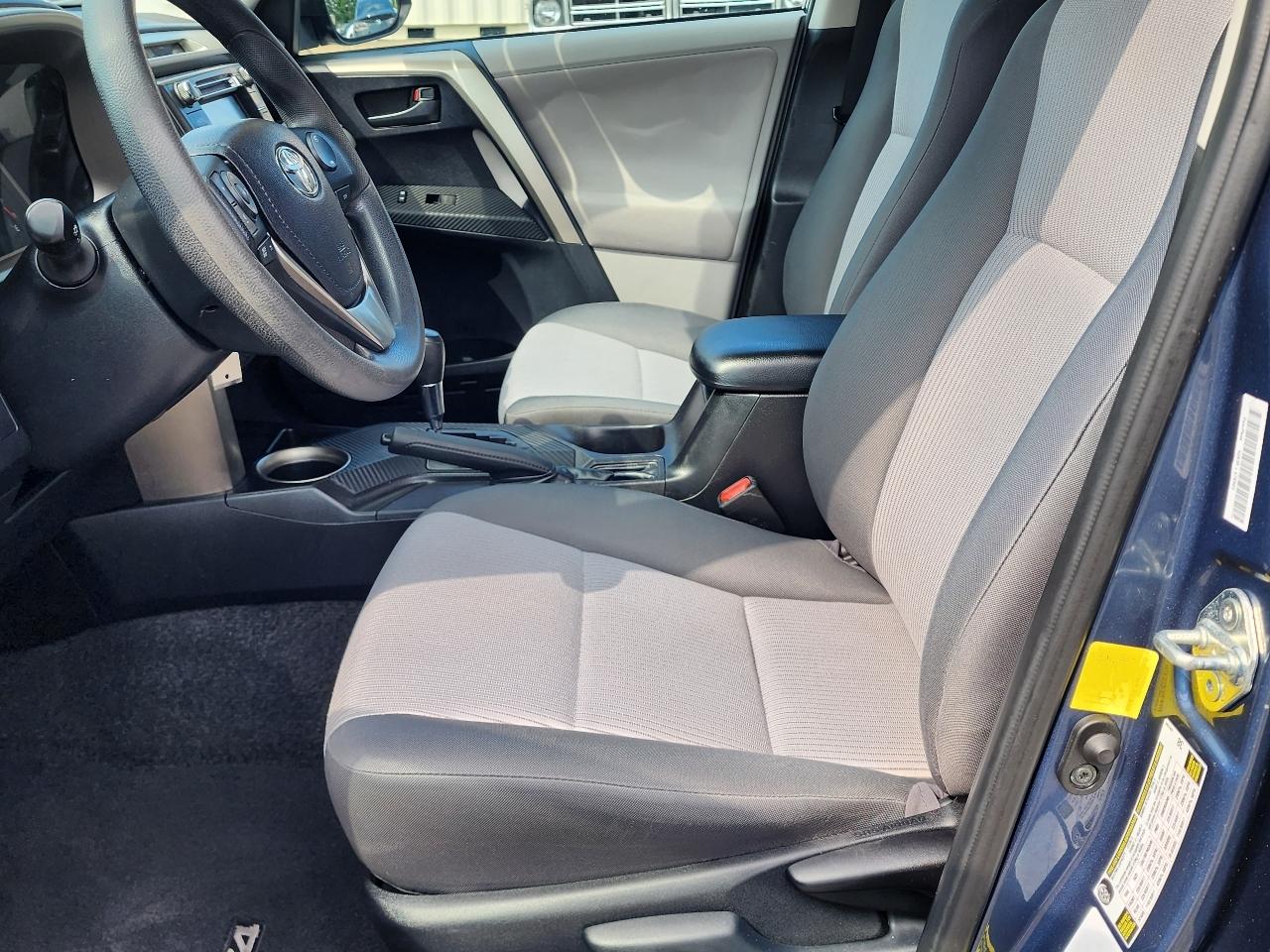 Toyota RAV4 LE 2013