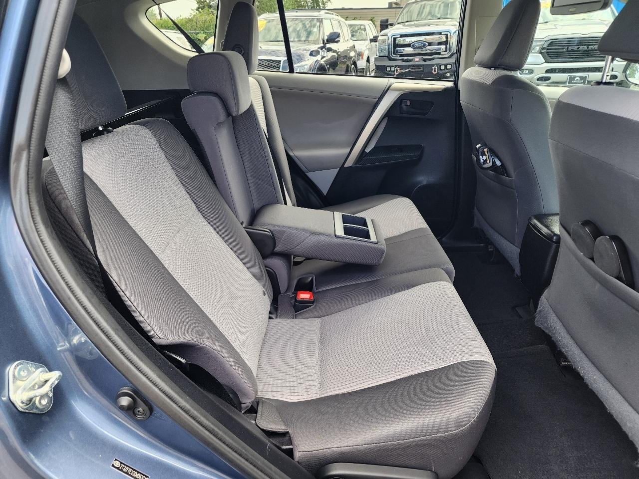 Toyota RAV4 LE 2013