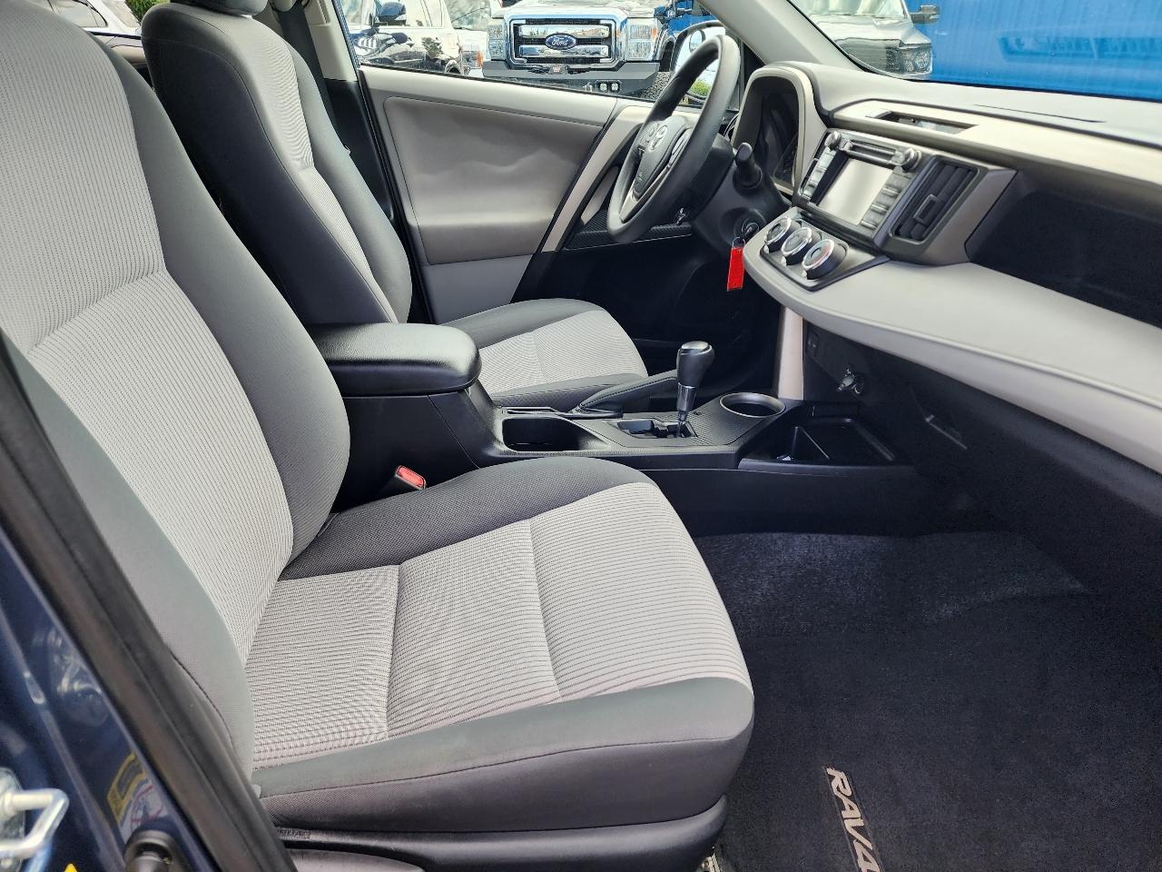 Toyota RAV4 LE 2013