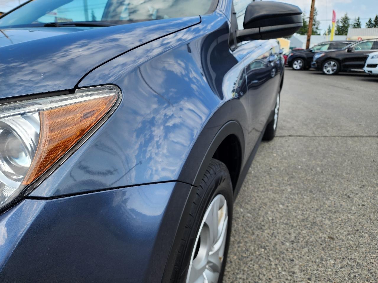 Toyota RAV4 LE 2013