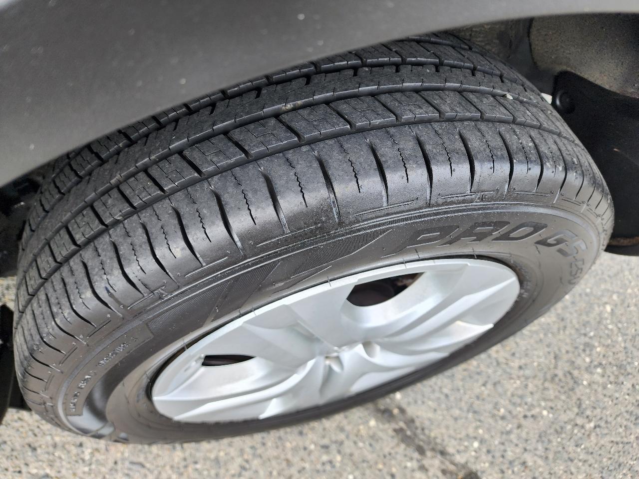 Toyota RAV4 LE 2013