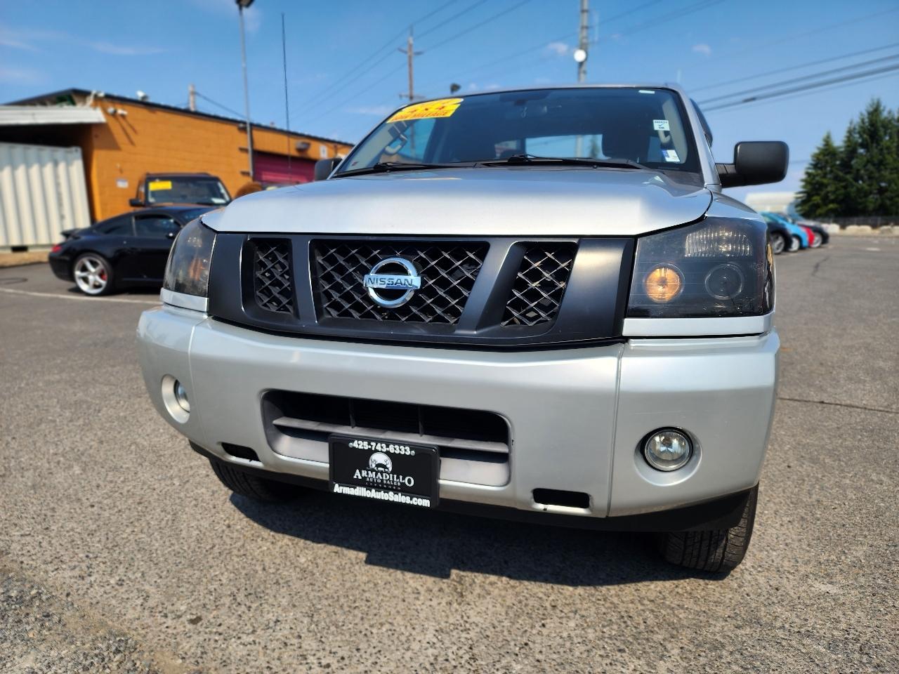 Nissan Titan  2014