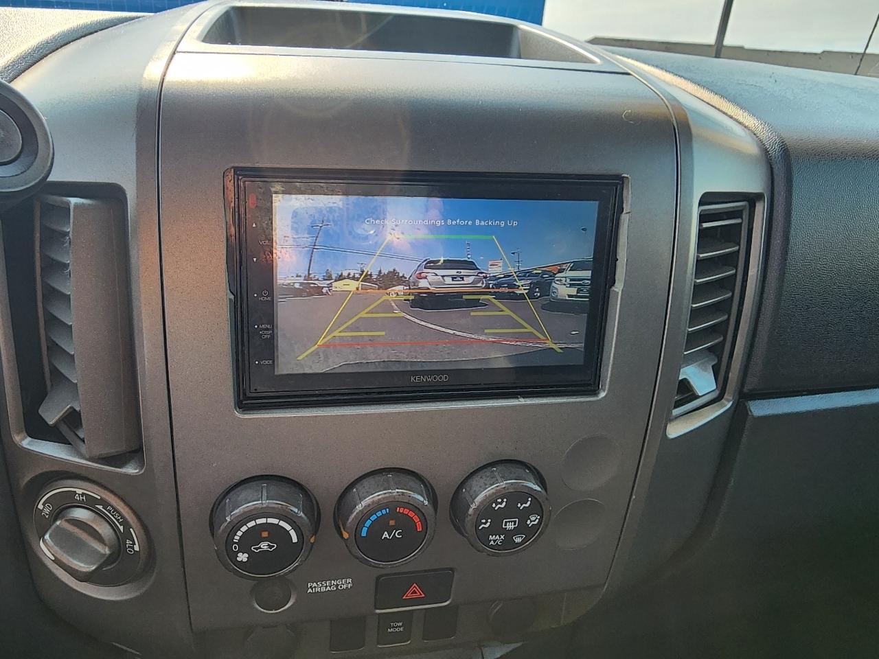 Nissan Titan  2014