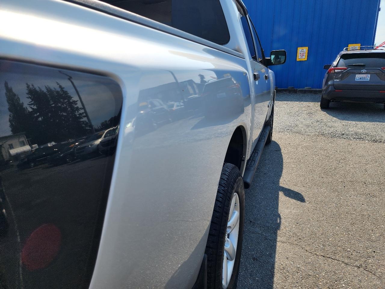 Nissan Titan  2014