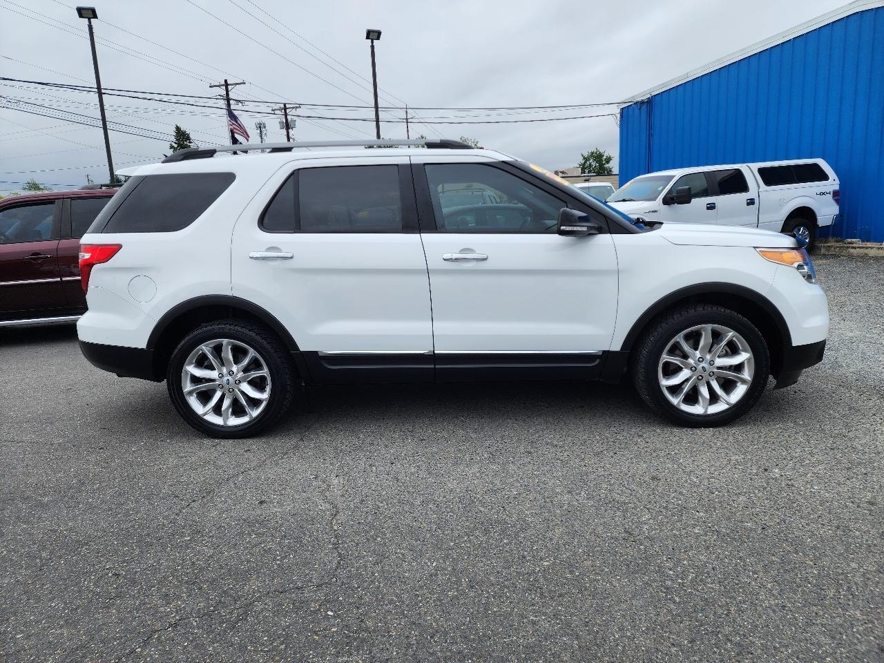 Ford Explorer 4WD 4dr XLT 2014