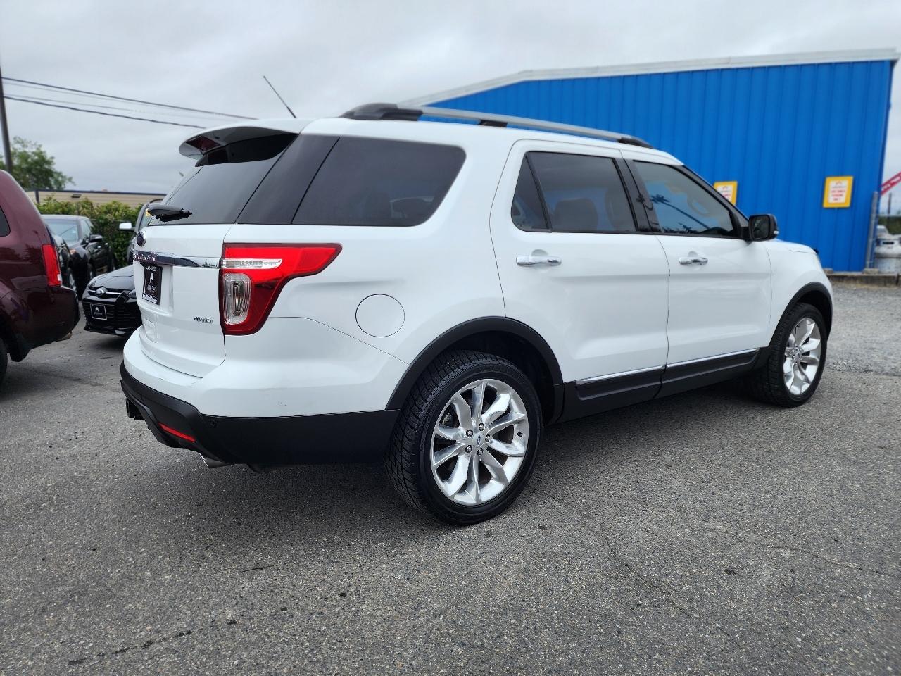 Ford Explorer 4WD 4dr XLT 2014